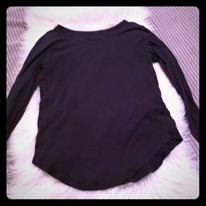 Lululemon long sleeve black top